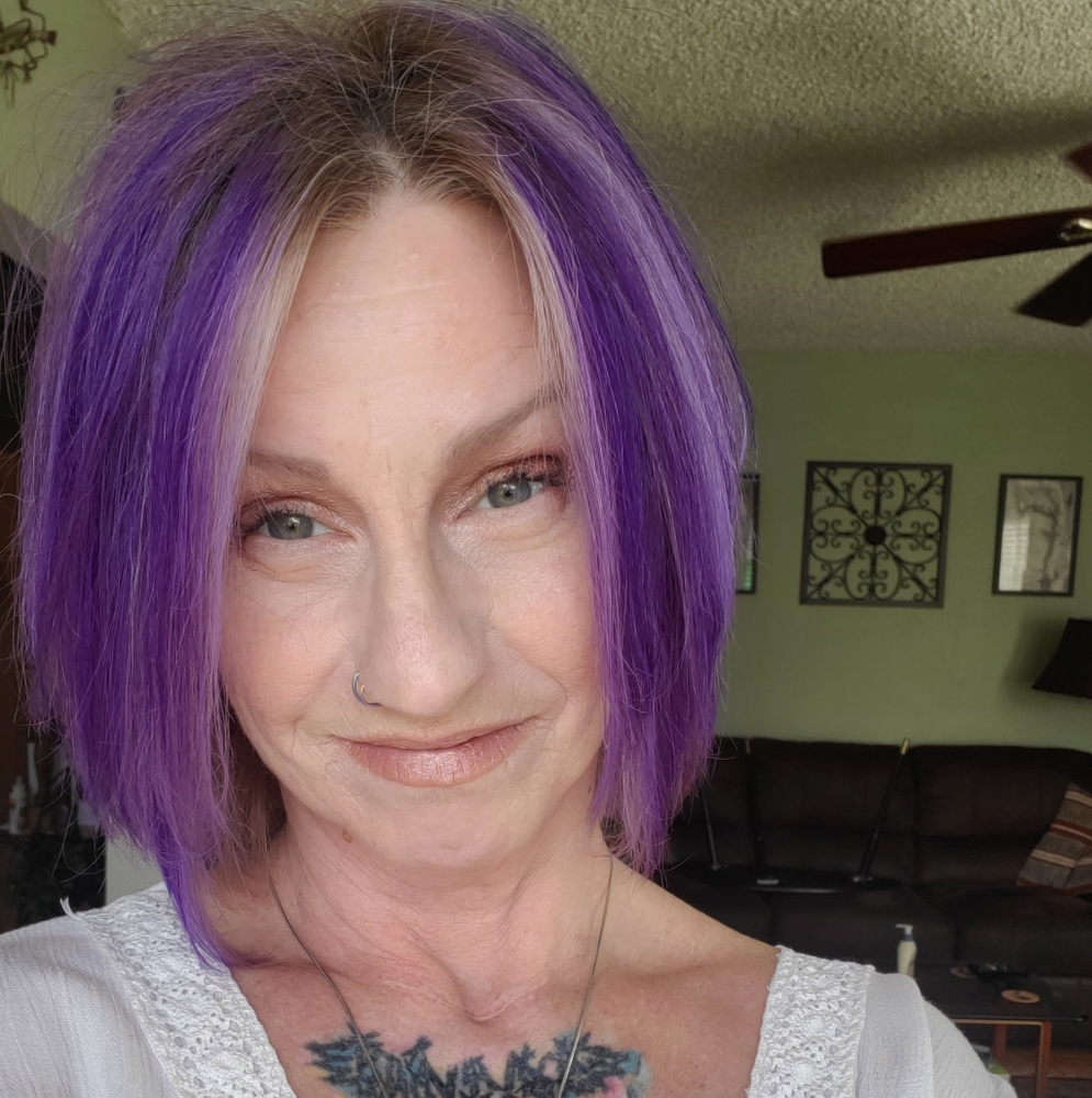 Meet your Posher, Constance